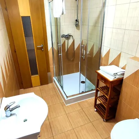 Katka فيلكا لومنيكا