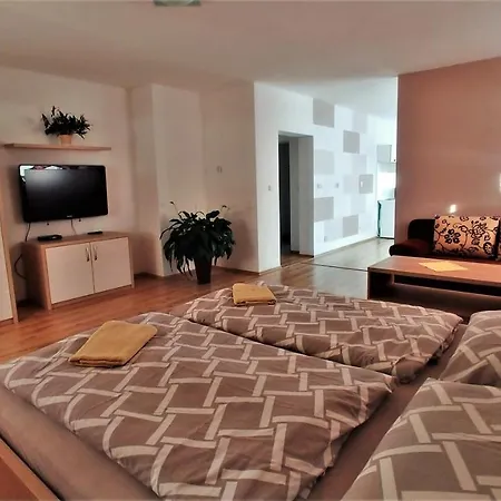 Katka Quarto em Acomodações Particulares *